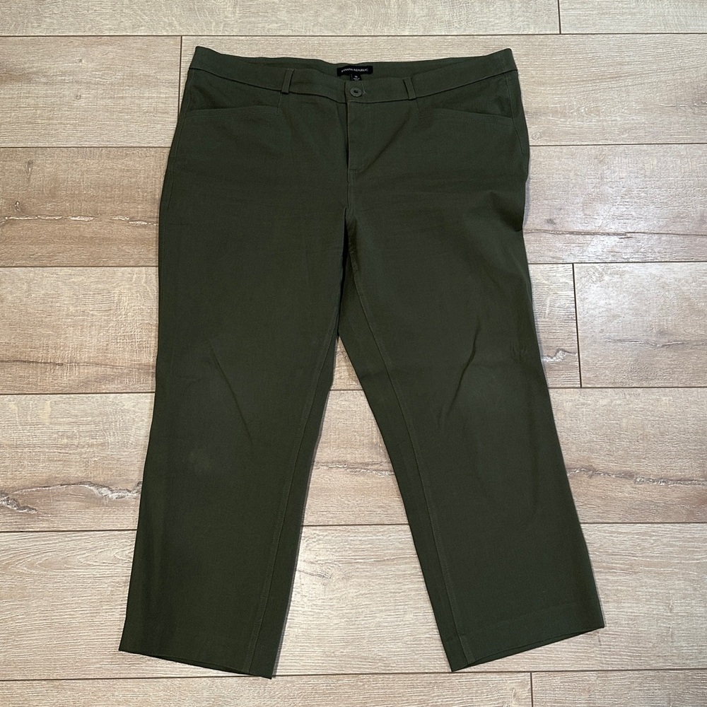 Women’s Banana Republic Ankle Pants, Olive Green, size 16